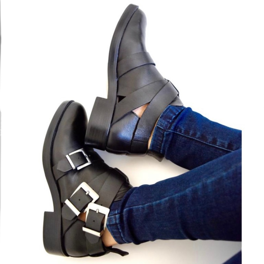 Zara d’Orsay Booties with straps and buckles